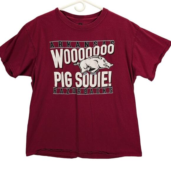 Razorbacks Shirt Mens Large Red Woo Pig Sooie Hogs Arkansas Football Basketball - Picture 1 of 7